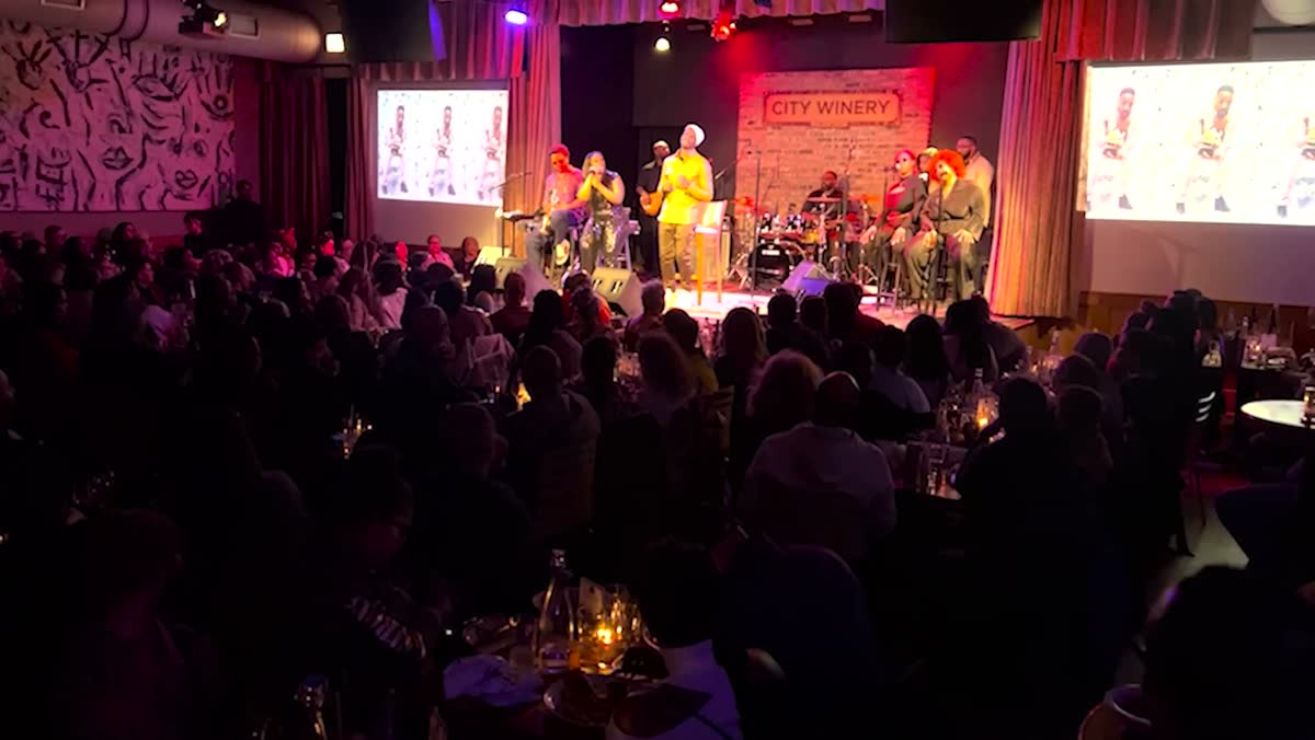 A packed house at City Winery Chicago